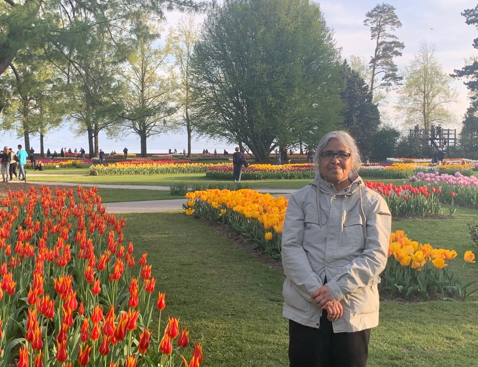 মর্জের-টিউলিপ-বাগানে